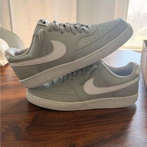 Nike Court Vision Low